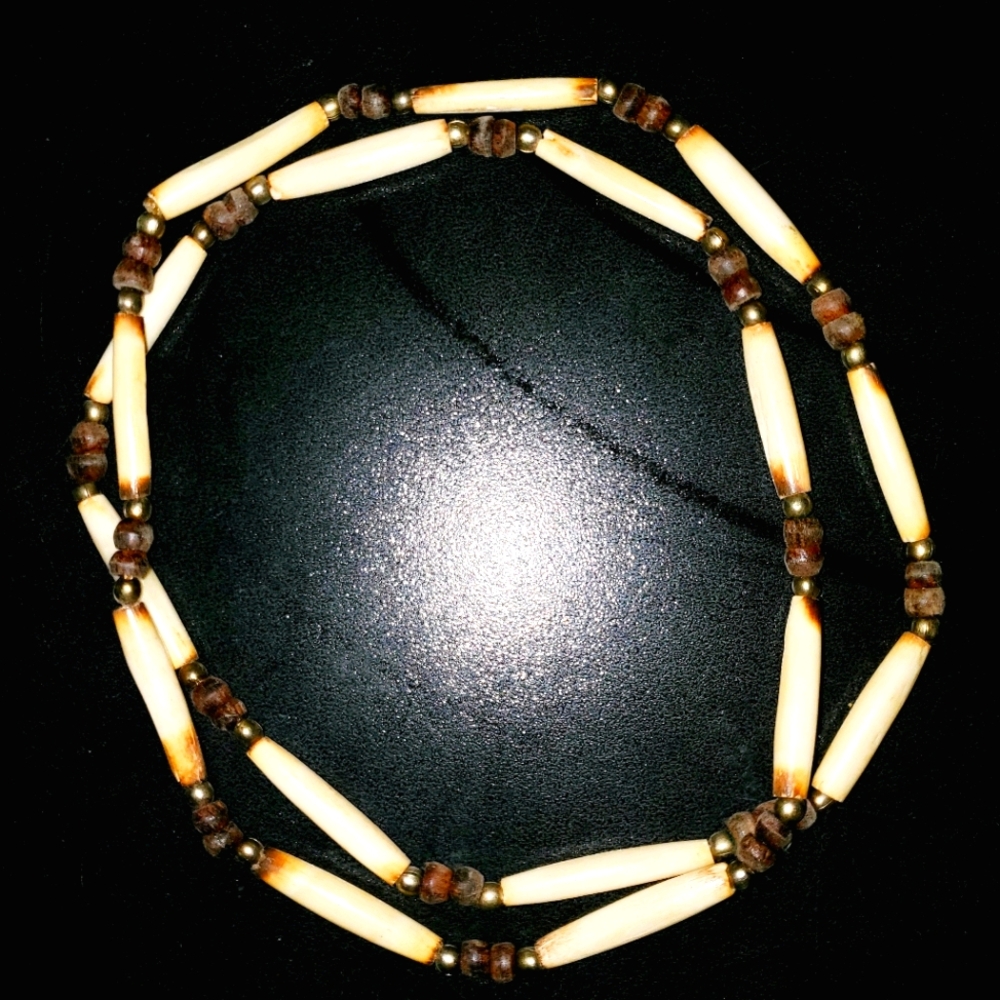 🤎 Beautiful Bone Necklace 🤎